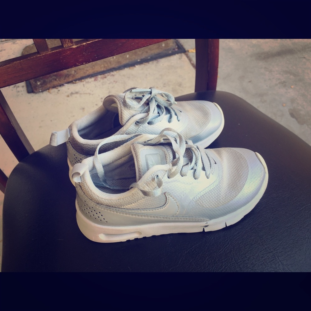 11c Nike’s grey